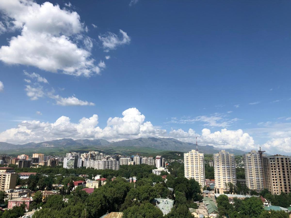 Dushanbe City View Apartment Екстер'єр фото
