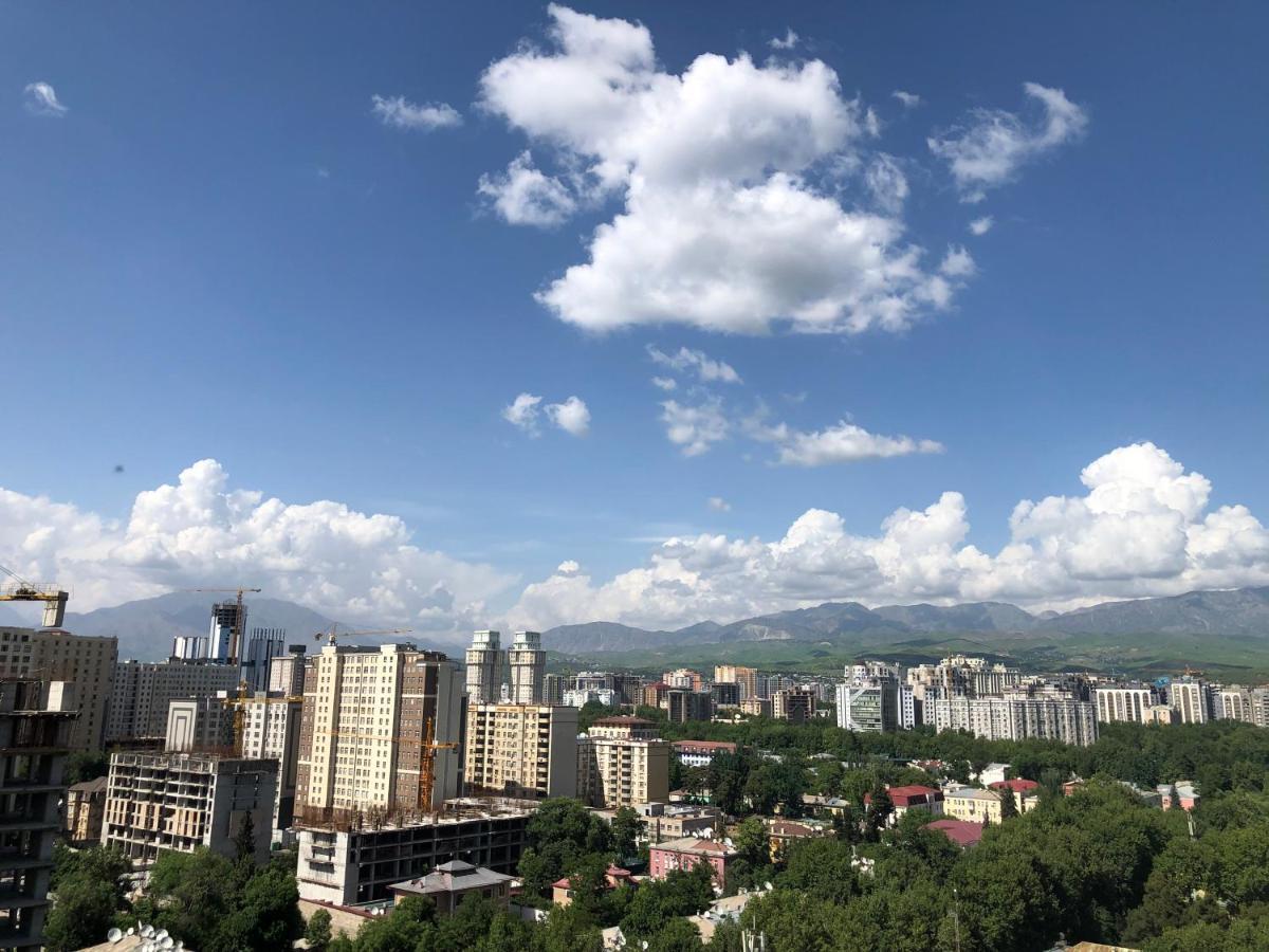 Dushanbe City View Apartment Екстер'єр фото